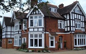 The Lawn Guest House Maidenhead